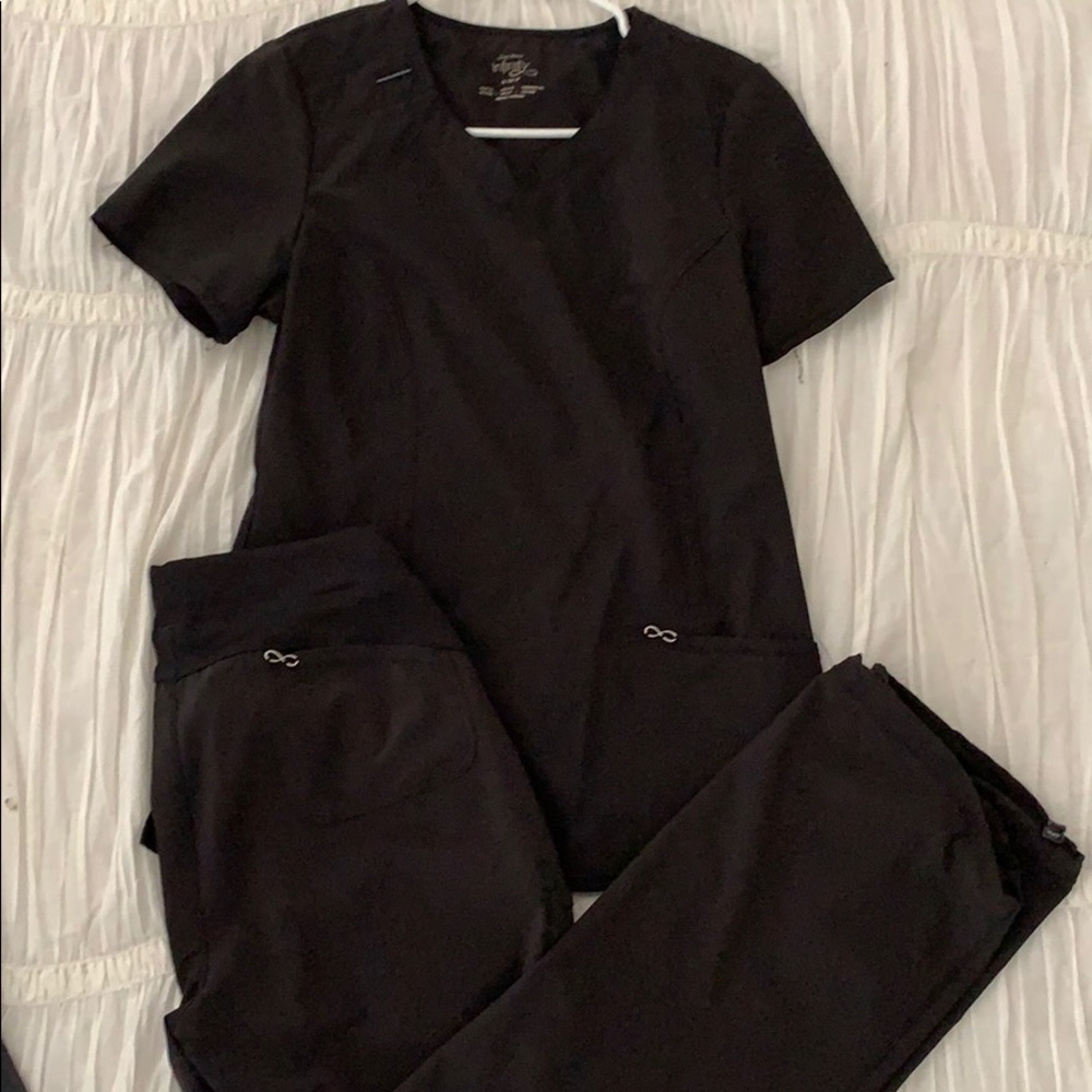 Cherokee Infinity Women’s Scrub set